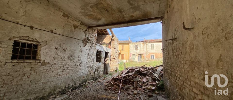 Block of flats in Asola (46041) of 900 m²