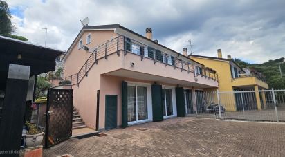 Villa a schiera 7 locali di 119 m² in Boissano (17054)
