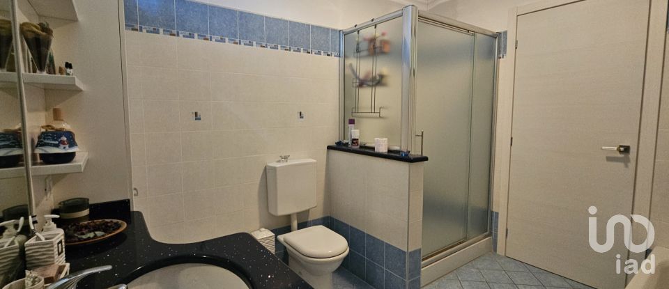 Traditional house 7 rooms of 119 m² in Boissano (17054)