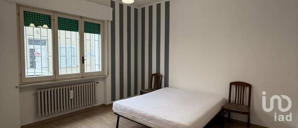 House 16 rooms of 200 m² in Roseto degli Abruzzi (64026)