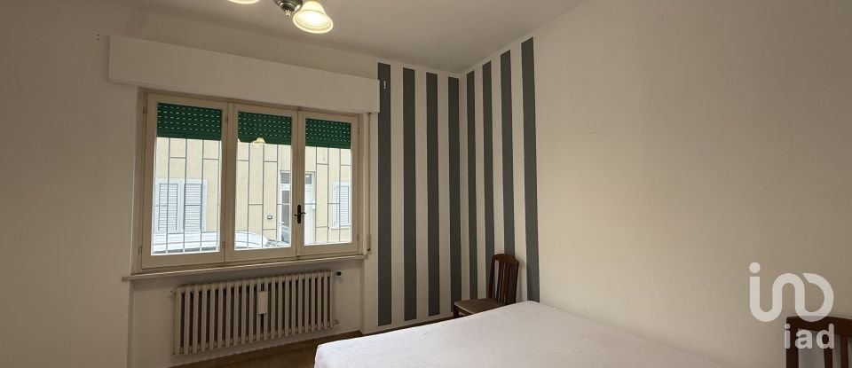 House 16 rooms of 200 m² in Roseto degli Abruzzi (64026)