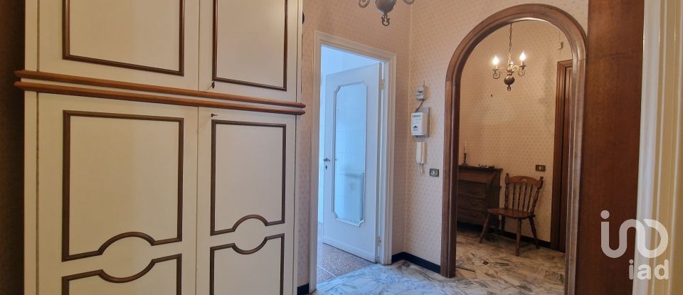 Quadrilocale di 70 m² a Genova (16144)