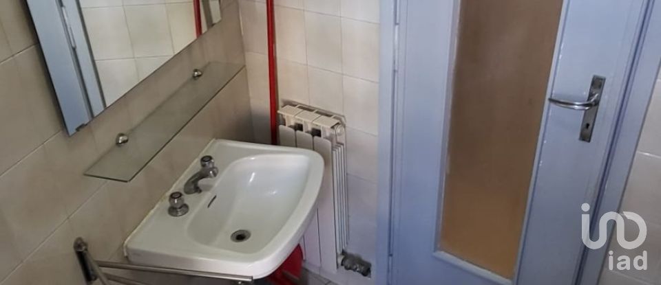 One-room apartment of 24 m² in Torino (10138)