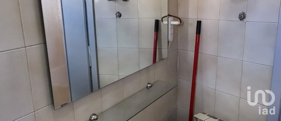 One-room apartment of 24 m² in Torino (10138)