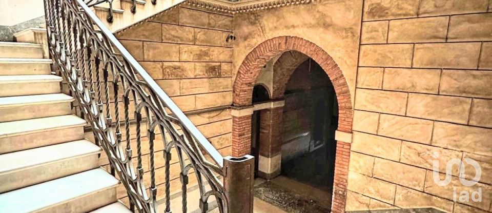 Appartamento 12 locali di 500 m² a Taranto (74123)