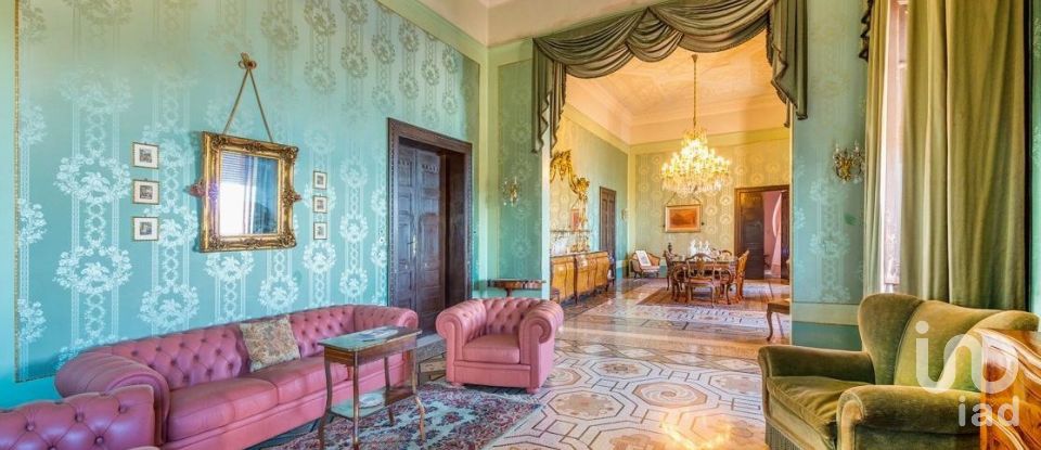 Appartamento 12 locali di 500 m² a Taranto (74123)