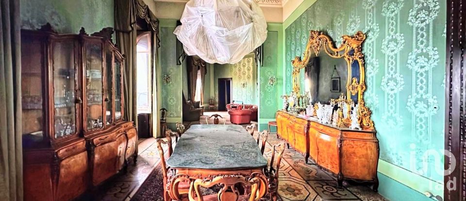 Appartamento 12 locali di 500 m² a Taranto (74123)