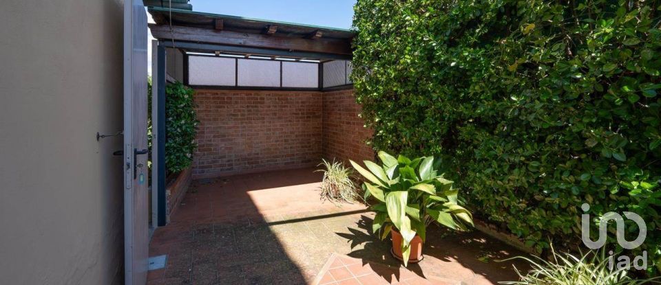 Casa indipendente / Villa 12 locali di 274 m² in Campi Bisenzio (50013)