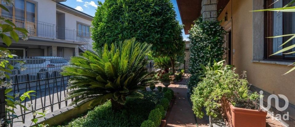 Casa indipendente / Villa 12 locali di 274 m² in Campi Bisenzio (50013)