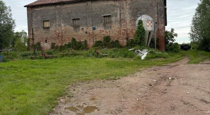 Land of 30,000 m² in Sant'Urbano (35040)