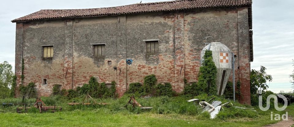 Land of 30,000 m² in Sant'Urbano (35040)