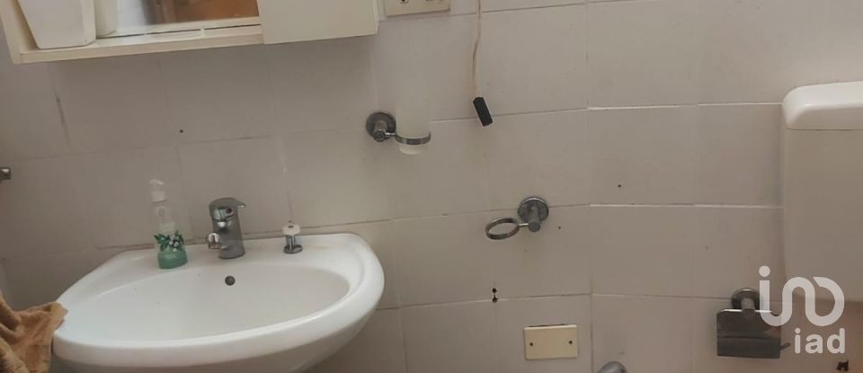 Shop / premises commercial of 24 m² in Firenze (50132)