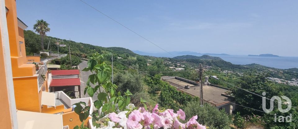 House 8 rooms of 357 m² in Serrara Fontana (80081)