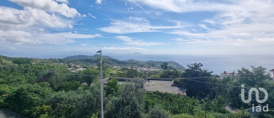 House 8 rooms of 357 m² in Serrara Fontana (80081)