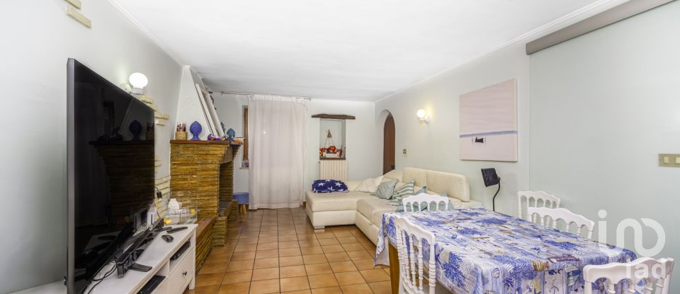 Farm 5 rooms of 142 m² in Civitanova Marche (62012)