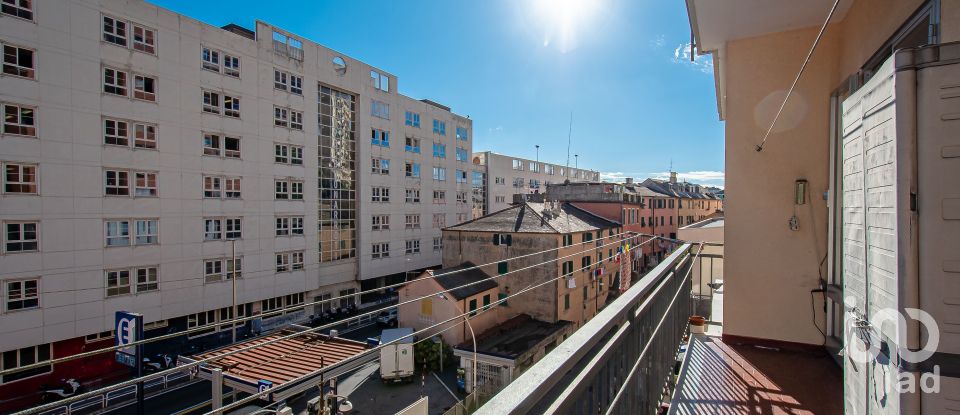 Quadrilocale di 115 m² a Genova (16137)
