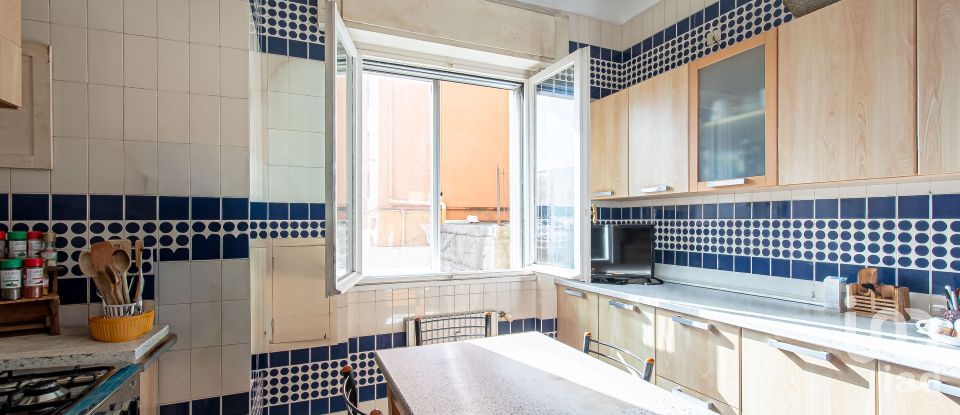 Quadrilocale di 115 m² a Genova (16137)