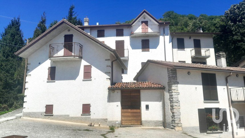 Costruzione di 430 m² in Torre de' Busi (24032)