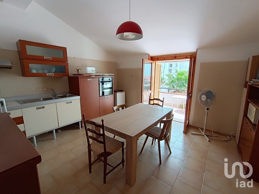 Quadrilocale di 52 m² a Scalea (87029)