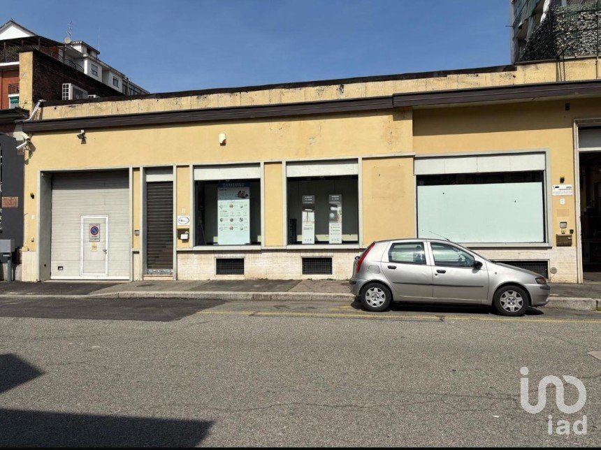 Negozio / locale commerciale di 1.000 m² in Torino (10156)