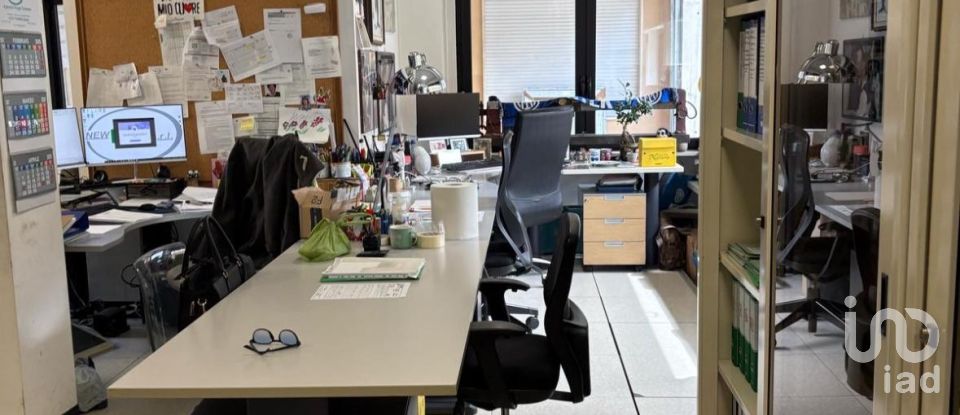 Negozio / locale commerciale di 1.000 m² in Torino (10156)