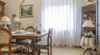 Casa indipendente / Villa 10 locali di 327 m² in Osimo (60027)