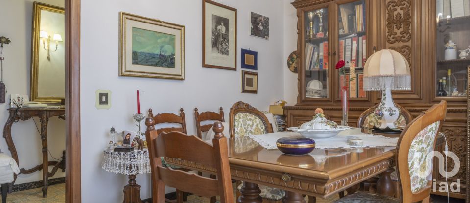 House 10 rooms of 327 m² in Osimo (60027)