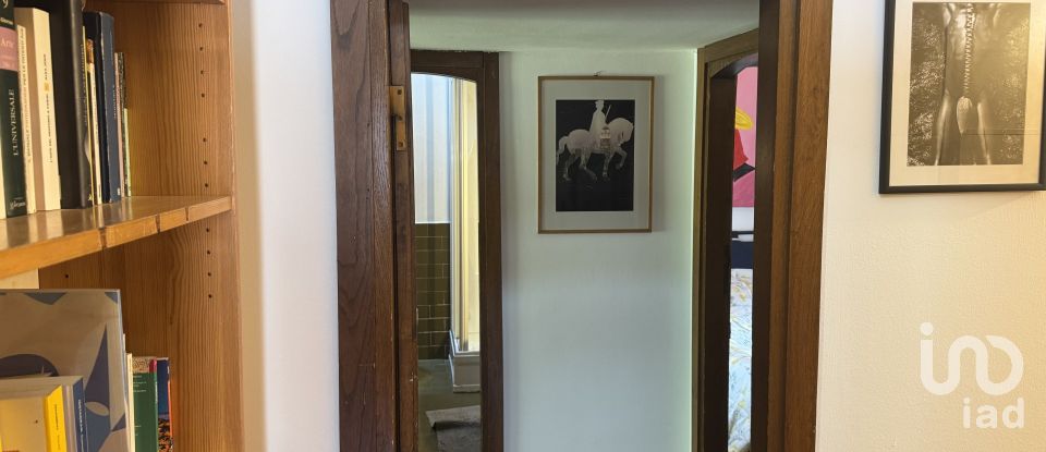 Three-room apartment of 70 m² in Milano (20149)