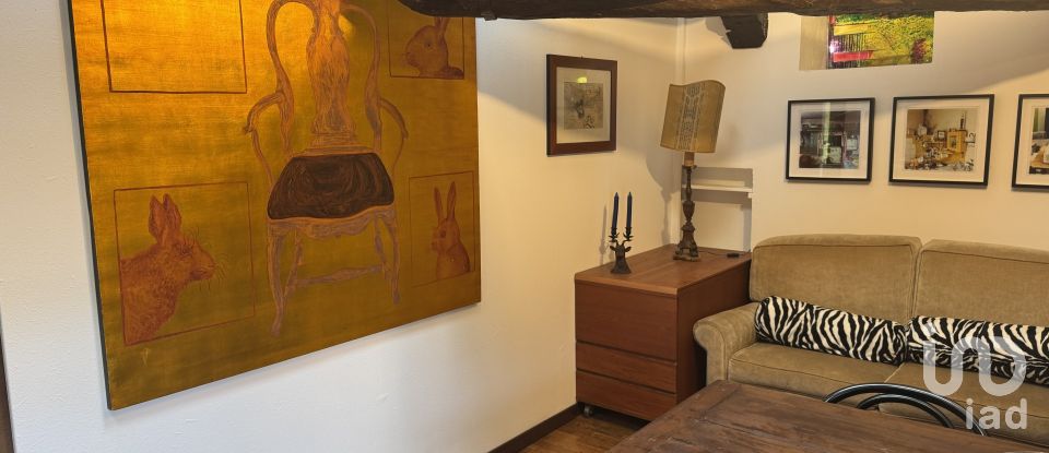 Three-room apartment of 70 m² in Milano (20149)