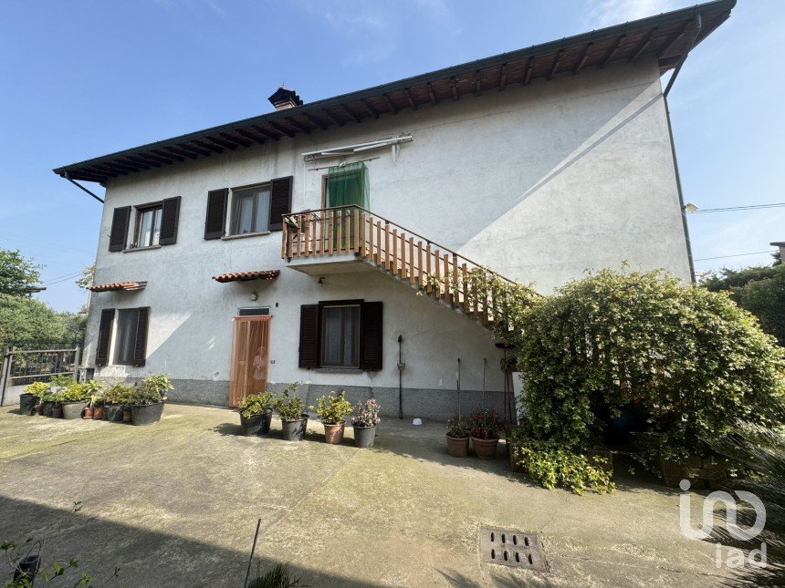 Rustico 0 locali di 355 m² in Corbetta (20011)