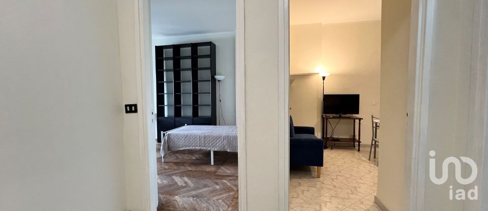 One-room apartment of 32 m² in Torino (10137)