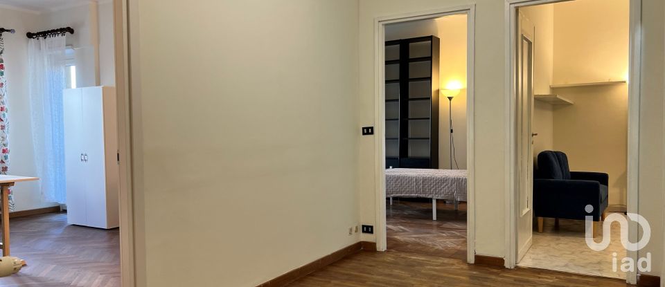 One-room apartment of 32 m² in Torino (10137)