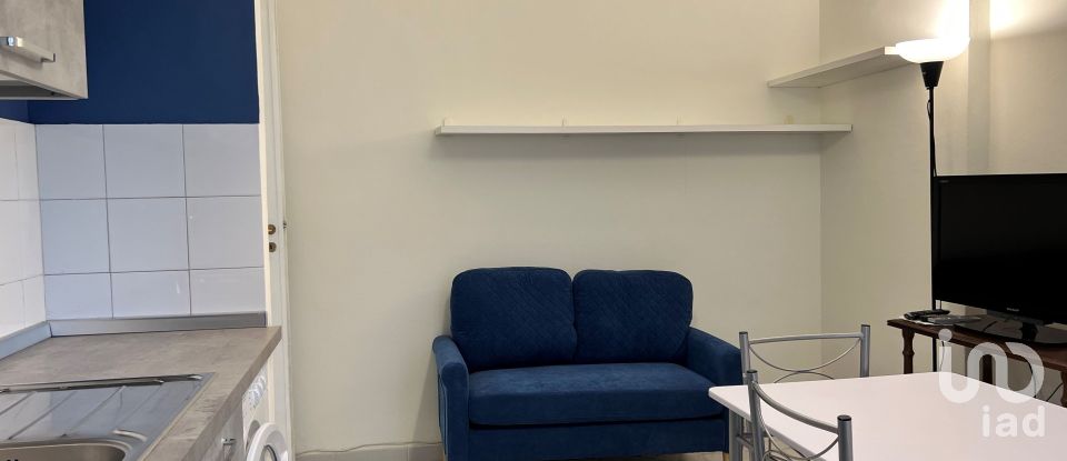 One-room apartment of 32 m² in Torino (10137)