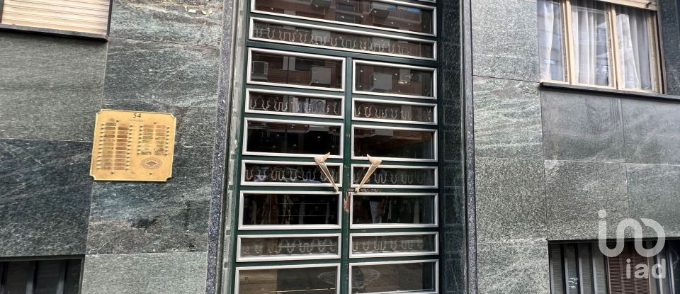 One-room apartment of 32 m² in Torino (10137)