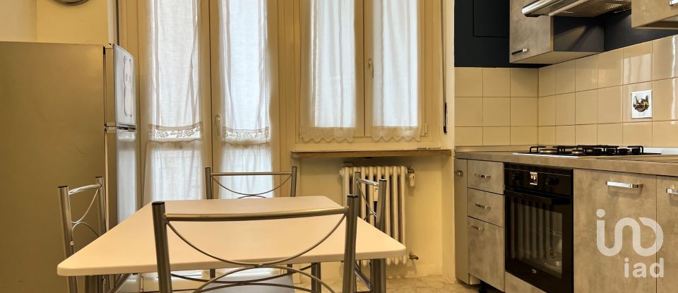 One-room apartment of 32 m² in Torino (10137)