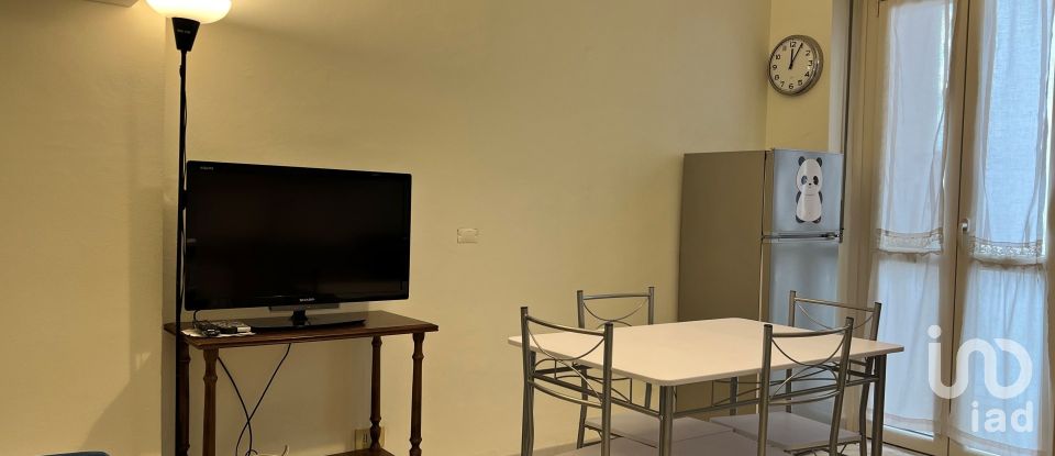 One-room apartment of 32 m² in Torino (10137)