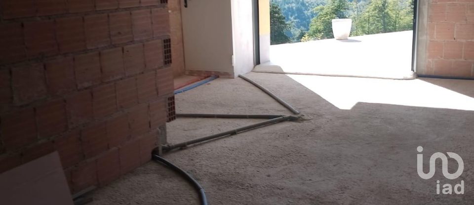 House boat 12 rooms of 329 m² in Castelli (64041)