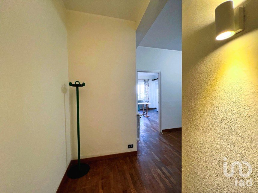 One-room apartment of 32 m² in Torino (10137)