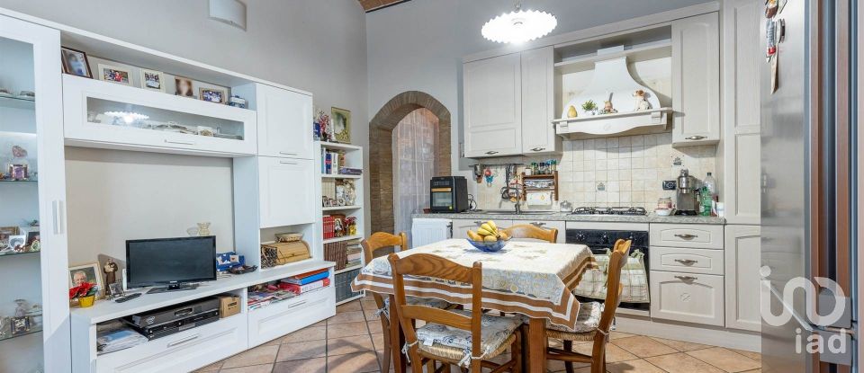 Bilocale di 55 m² a Peccioli (56037)