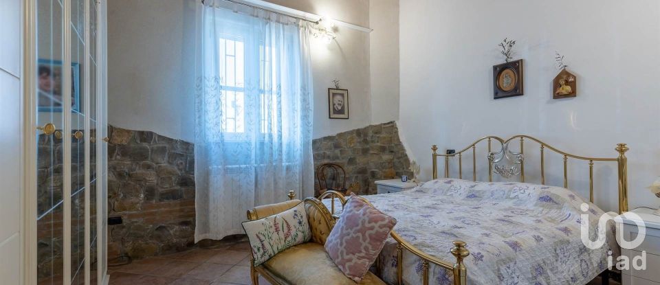 Bilocale di 55 m² a Peccioli (56037)