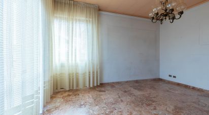 Apartment 6 rooms of 114 m² in Lari (56035)