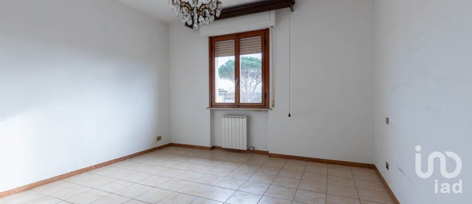 Apartment 6 rooms of 114 m² in Lari (56035)
