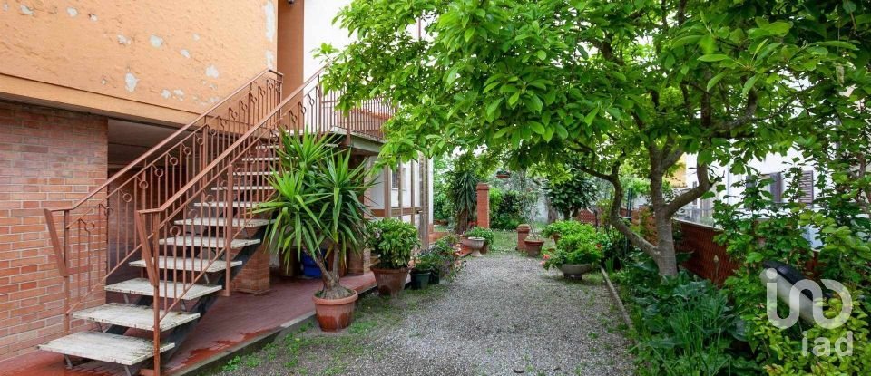 Apartment 6 rooms of 114 m² in Lari (56035)