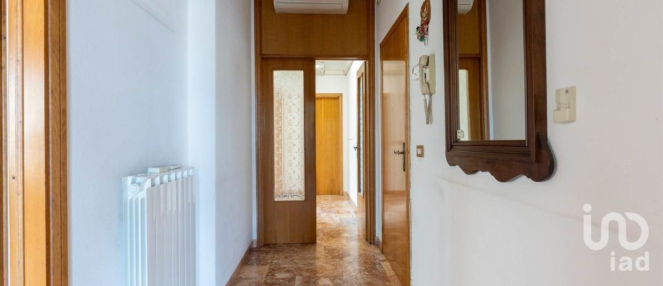 Apartment 6 rooms of 114 m² in Lari (56035)