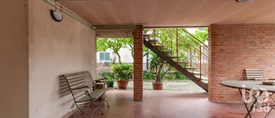 Apartment 6 rooms of 114 m² in Lari (56035)