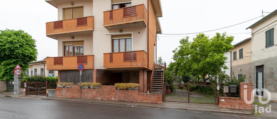 Apartment 6 rooms of 114 m² in Lari (56035)