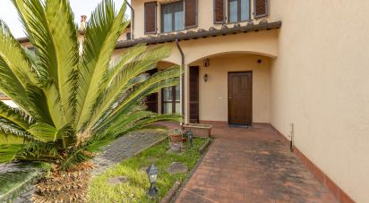 Casa indipendente / Villa 7 locali di 130 m² in Lari (56035)
