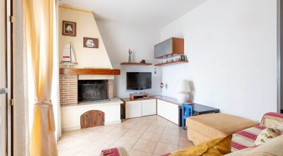 Casa indipendente / Villa 7 locali di 130 m² in Lari (56035)