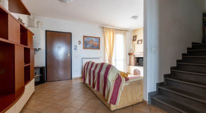 Casa indipendente / Villa 7 locali di 130 m² in Lari (56035)