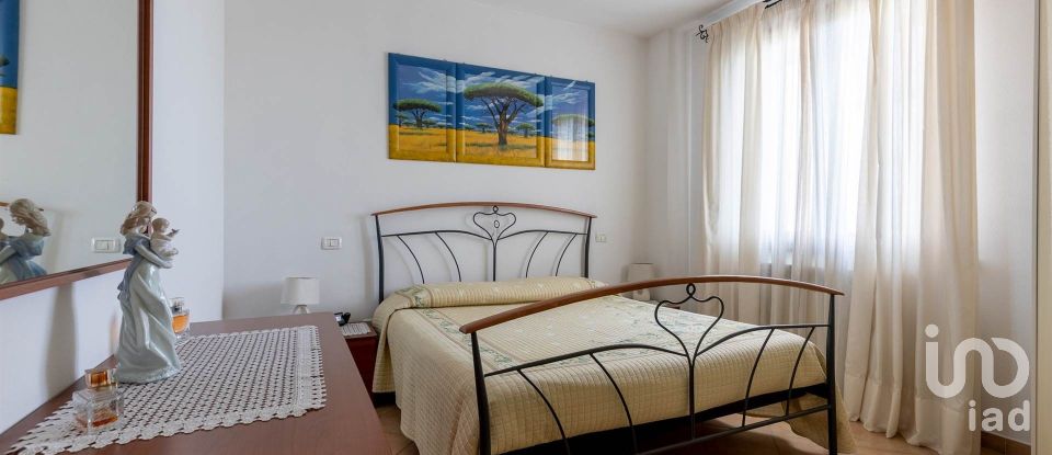 House 7 rooms of 130 m² in Lari (56035)